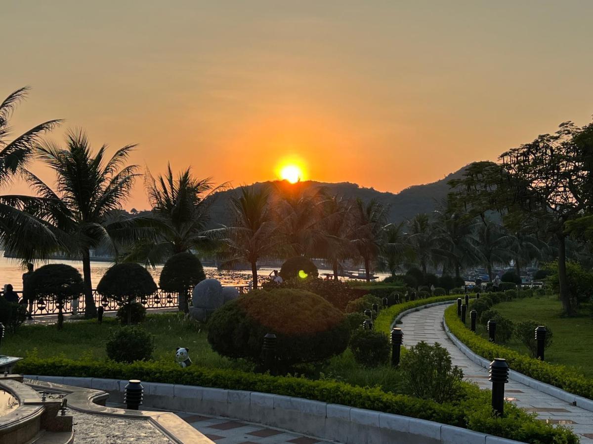 Cat Ba Bay Vision Hotel Dong Khe Sau Exterior photo